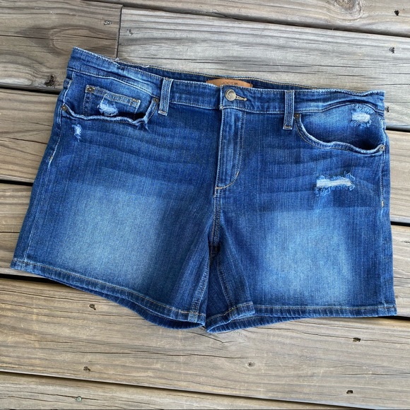Joe's Jeans Pants - Joe’s Jeans - jean shorts, light distressing